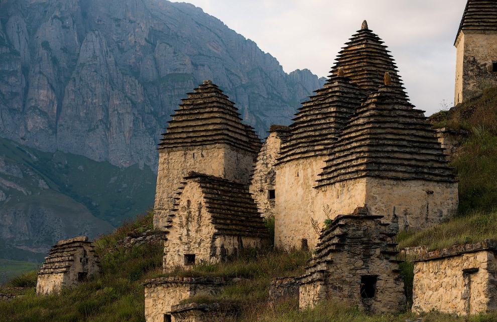 19-gorod-mertvy-h-dargavs-rossiya